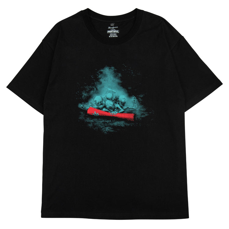 【予約受付中】Fanthful Bloodborne Tシャツ（使者）ブラック