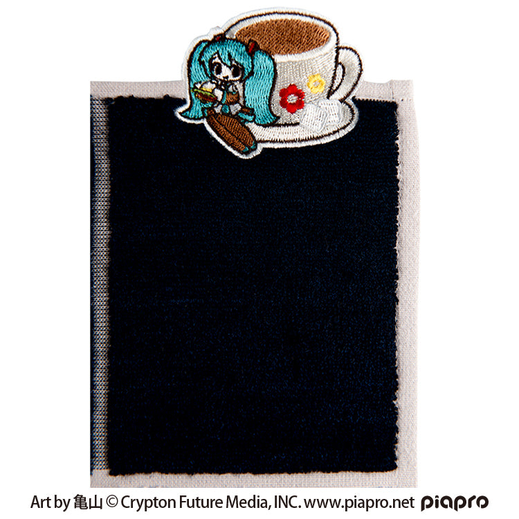【予約受付中】初音ミク 刺繍タオル (初音ミク Art by 亀山 カフェ) thumbnail 2